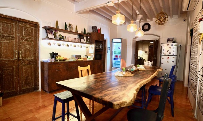 Pali Hill Hostel | Hostel ∙ 8 guests