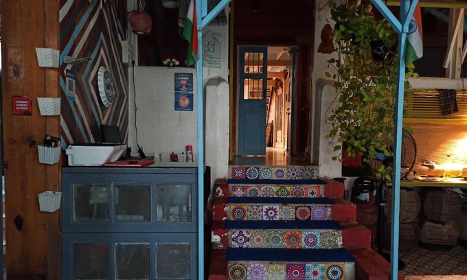 Pali Hill Hostel | NAMASTEY MUMBAI BACKPACKERS