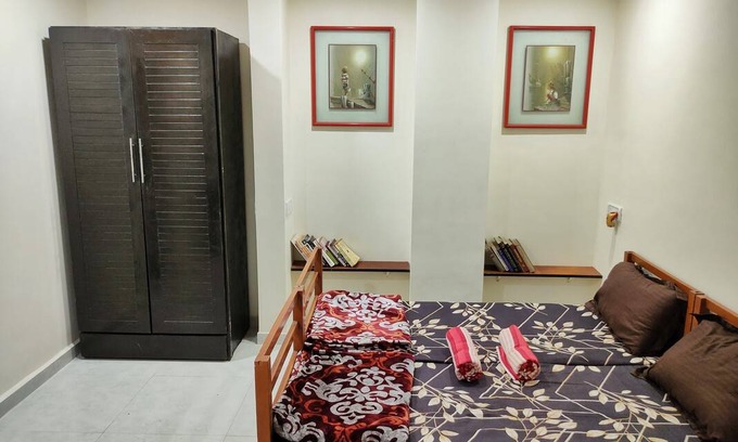 Juhu Resort | Private room ∙ 2 guests