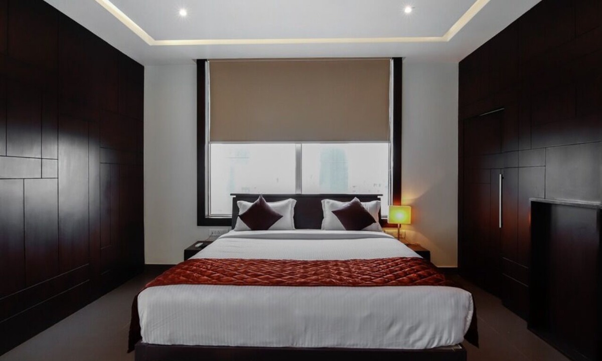 Anekal Hotel | Clover A Rivido Hotel Jigani
