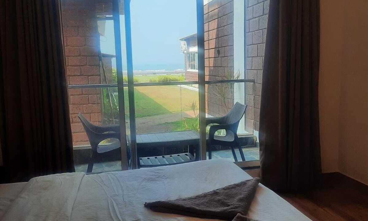 Murud-Harnai Hotel | Coastal Bay Beach Resort