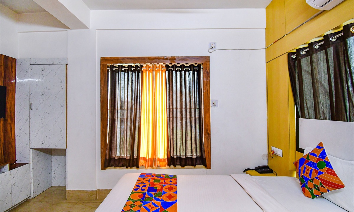 Kolkata Hotel | Fabhotel New Dream Palace