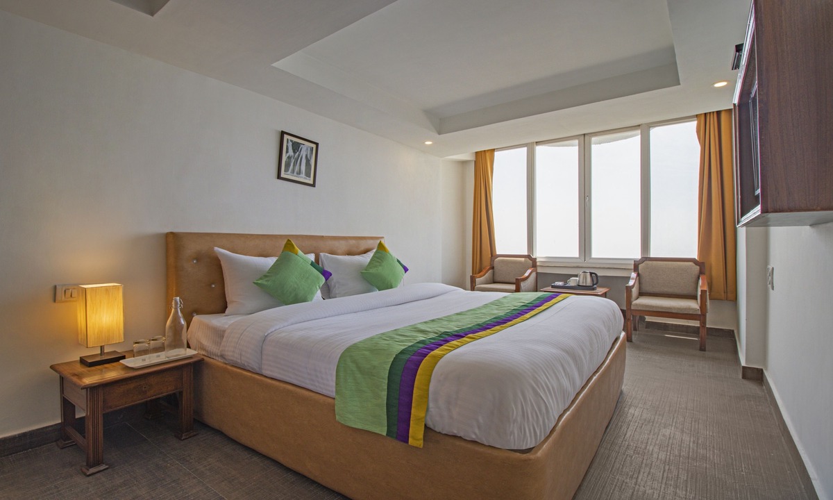 The Mall Road Hotel | Treebo Raj Mall Road