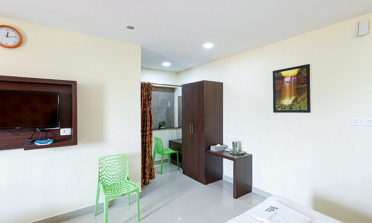 Srirangam Hotel | Safa Residency