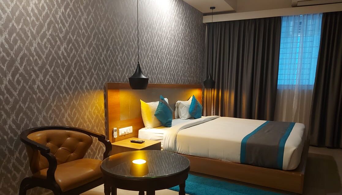 Kadubeesanahalli Hotel | Parkwood Suites