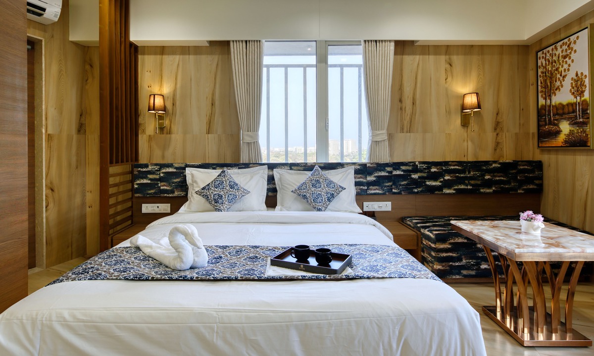 Ahmedabad Hotel | Hotel Elysian Residency