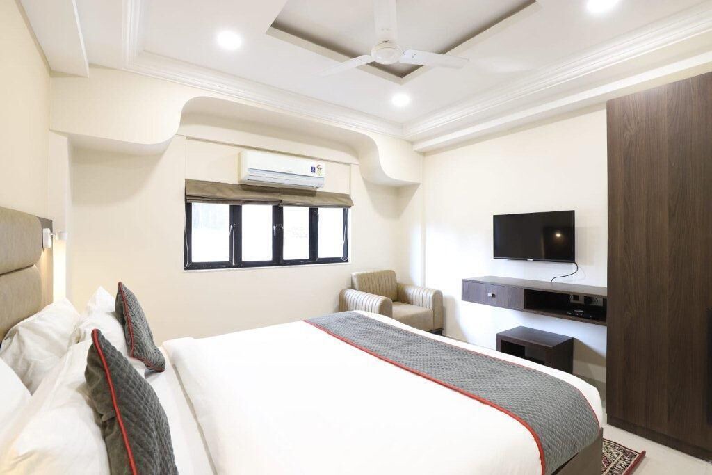Vastrapur Hotel | Alba Premier