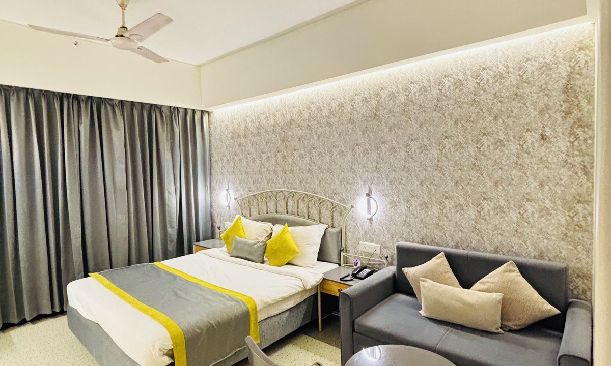 Daman Hotel | Hotel Gurukripa