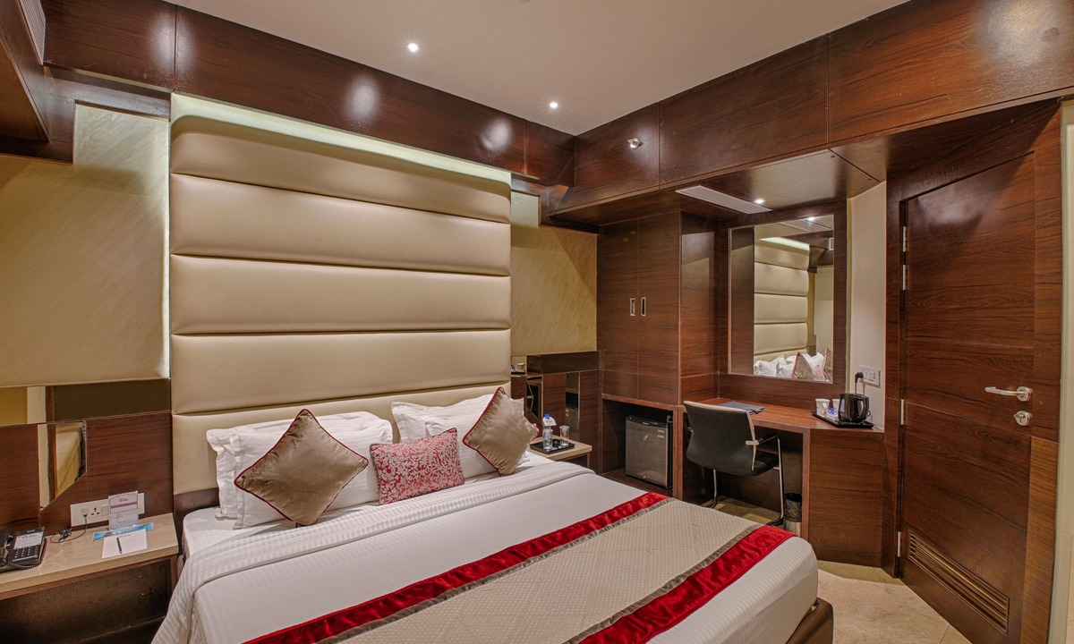 Kota Hotel | Hotel Lilac