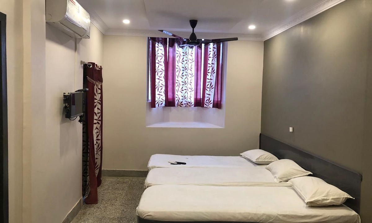 Dindigul Hotel | Hotel AKMG