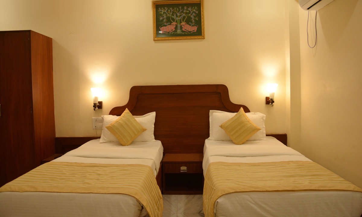 Khajuraho Hotel | Hotel Khajuraho Temple View