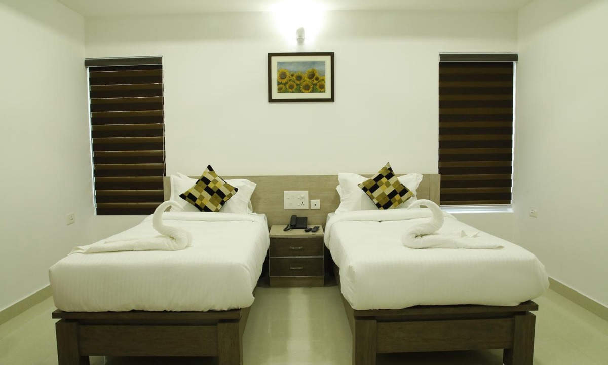 Kollam Hotel | Chandra Inn