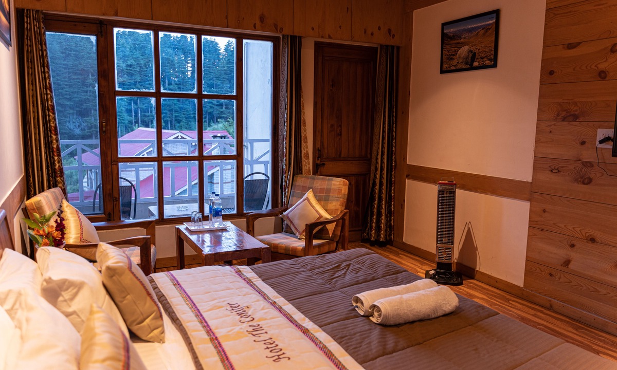 Old Manali Hotel | Hotel The Conifer