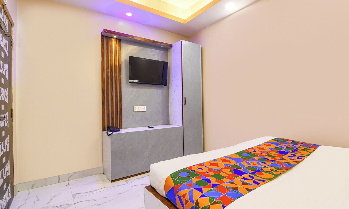 Kolkata Hotel | Fabhotel Diamond Regency