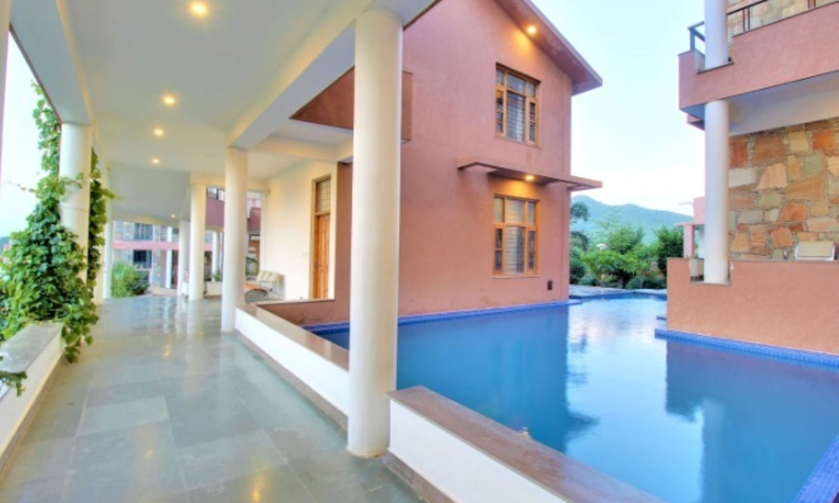 Udaipur District Hotel | OPO Palm Villa Dritan