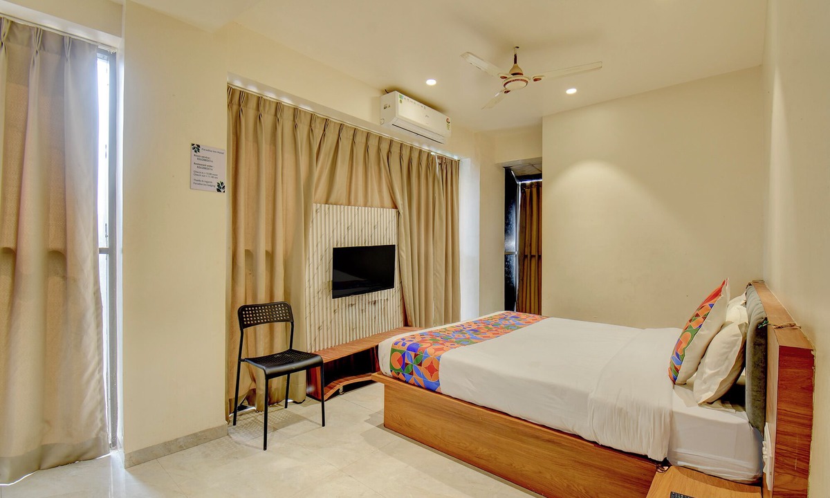 Bavdhan Hotel | Fabhotel Paradise Inn I