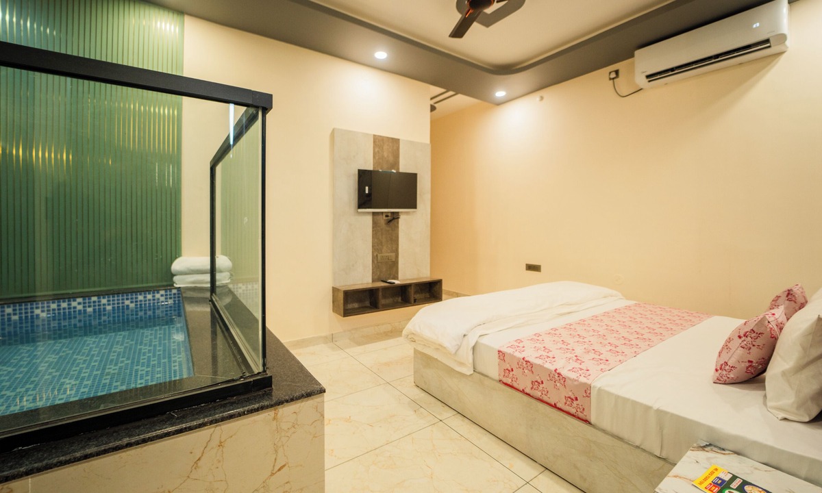 Khatu Hotel | Hotel Galaxy 700