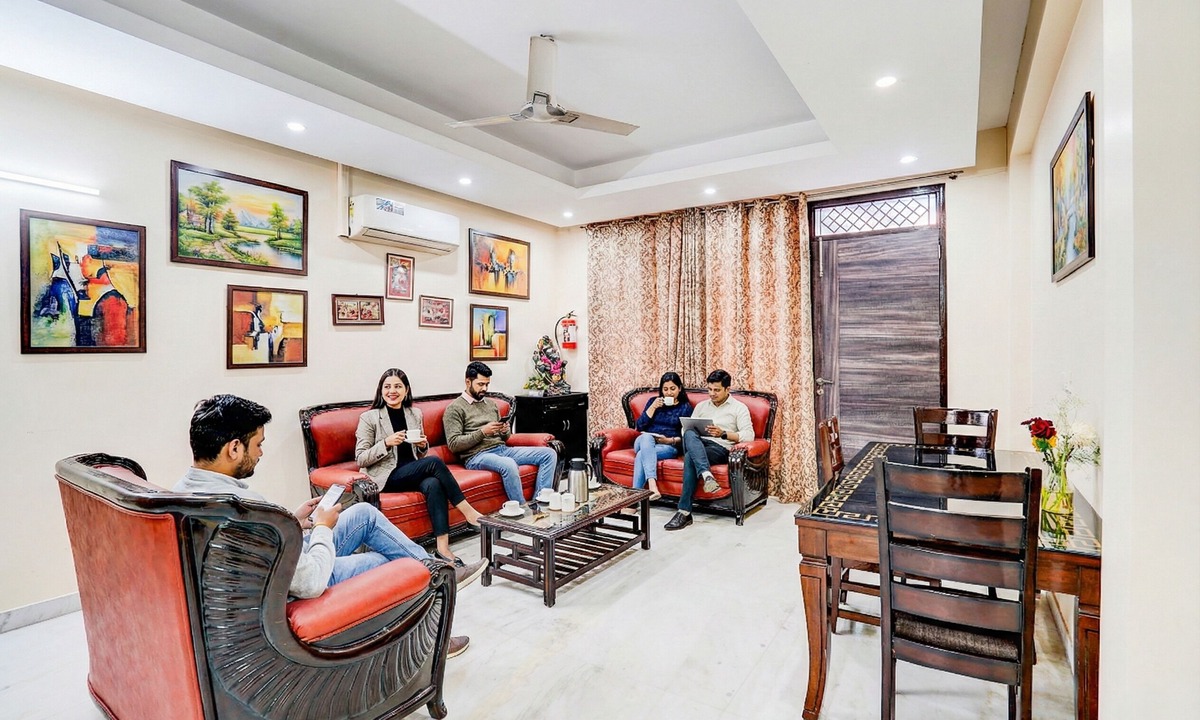 Noida Hotel | Fabhotel Sarala Residency