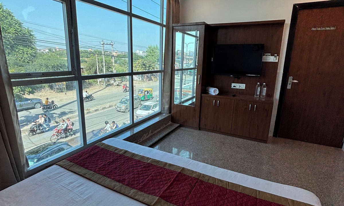 Chopasni Housing Board Hotel | Hotel Shivaay