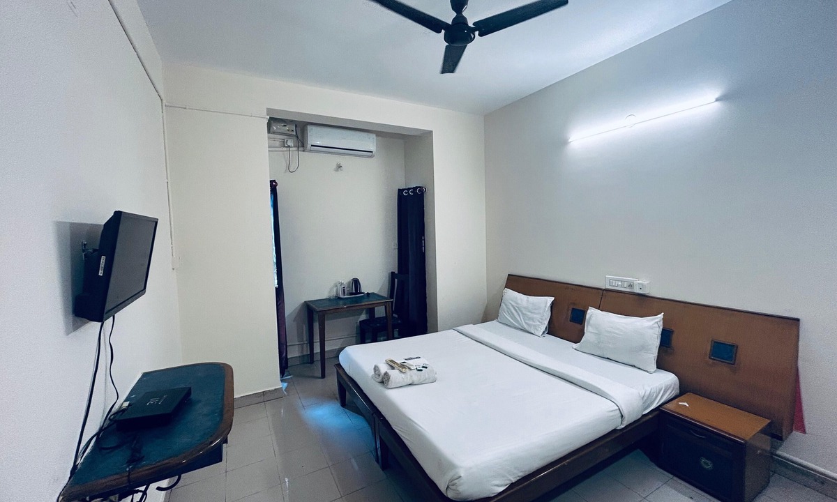 Adyar Hotel | HOTEL IHAM PARADISE