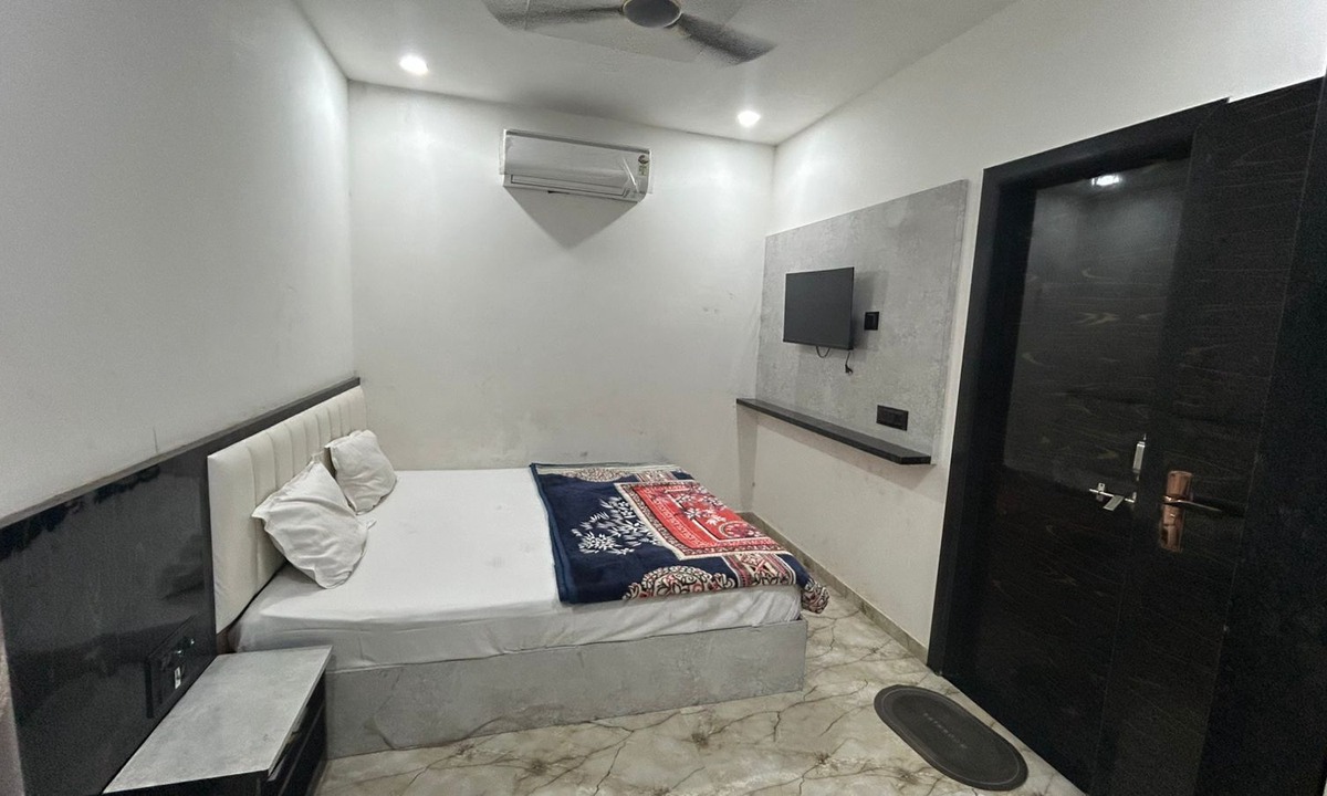 Khatu Hotel | R.K Hotel & Restaurant