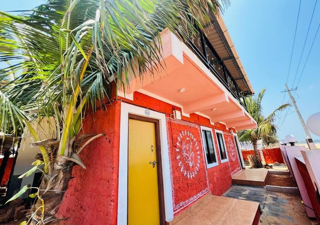 Patnem Hotel | Ocean Paradise Beach Homestay
