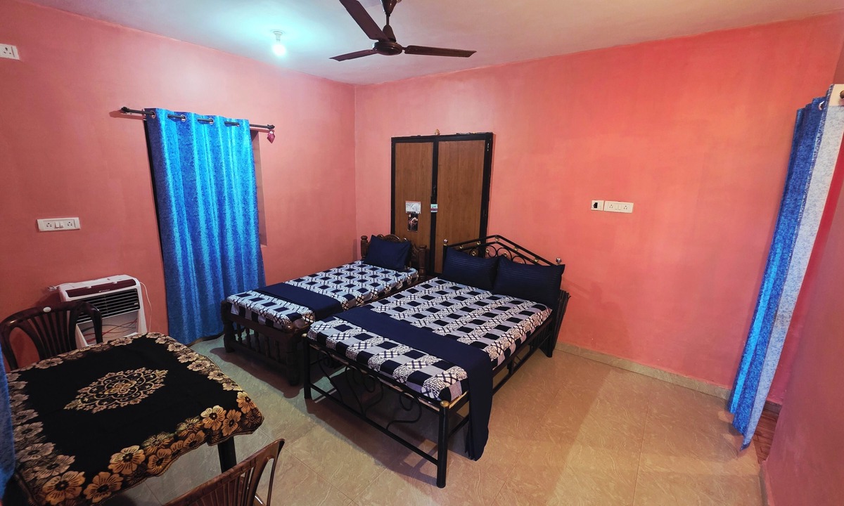 Cola Hotel | Vailankani guest house