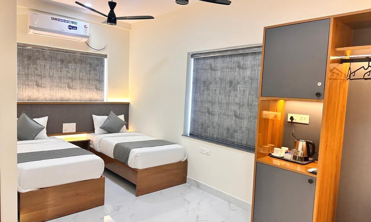 Gachibowli Hotel | Hotel Aurora Bliss