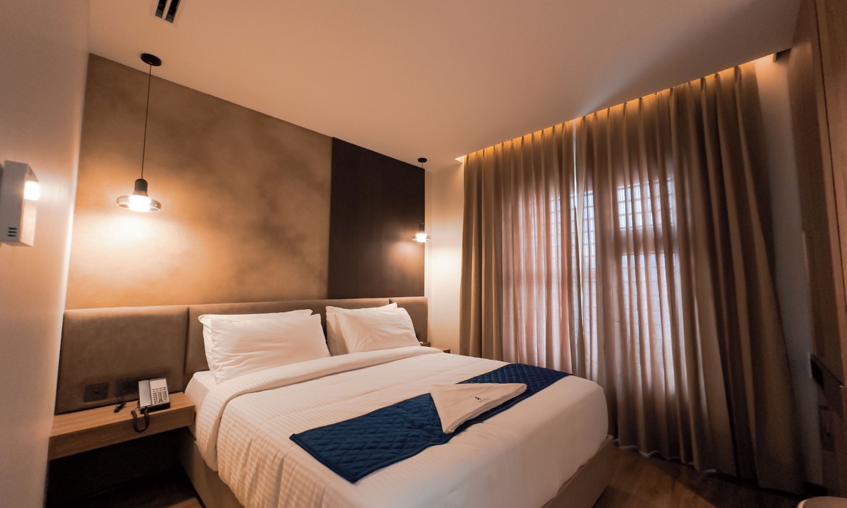 Bengaluru Hotel | F HOTELS