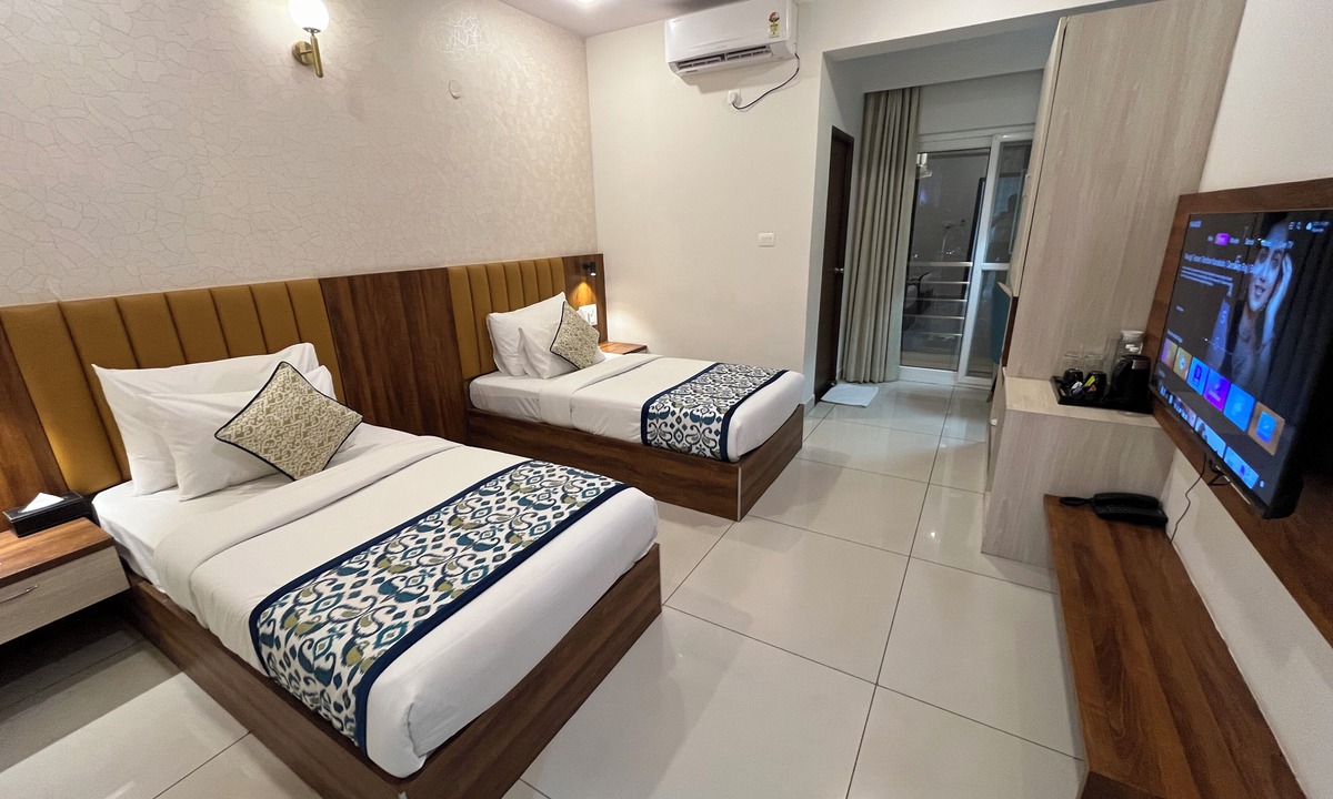 Lakshminarayana Pura Hotel | The Dritan Brookefield ITPL Main Road