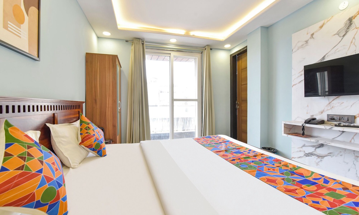 Raja Park Hotel | Fabhotel Pink Palace Raja Park