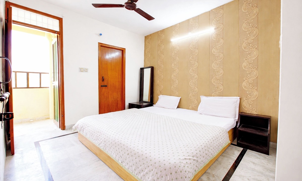 Tallital Hotel | Hotel Shah Guest House Nainital