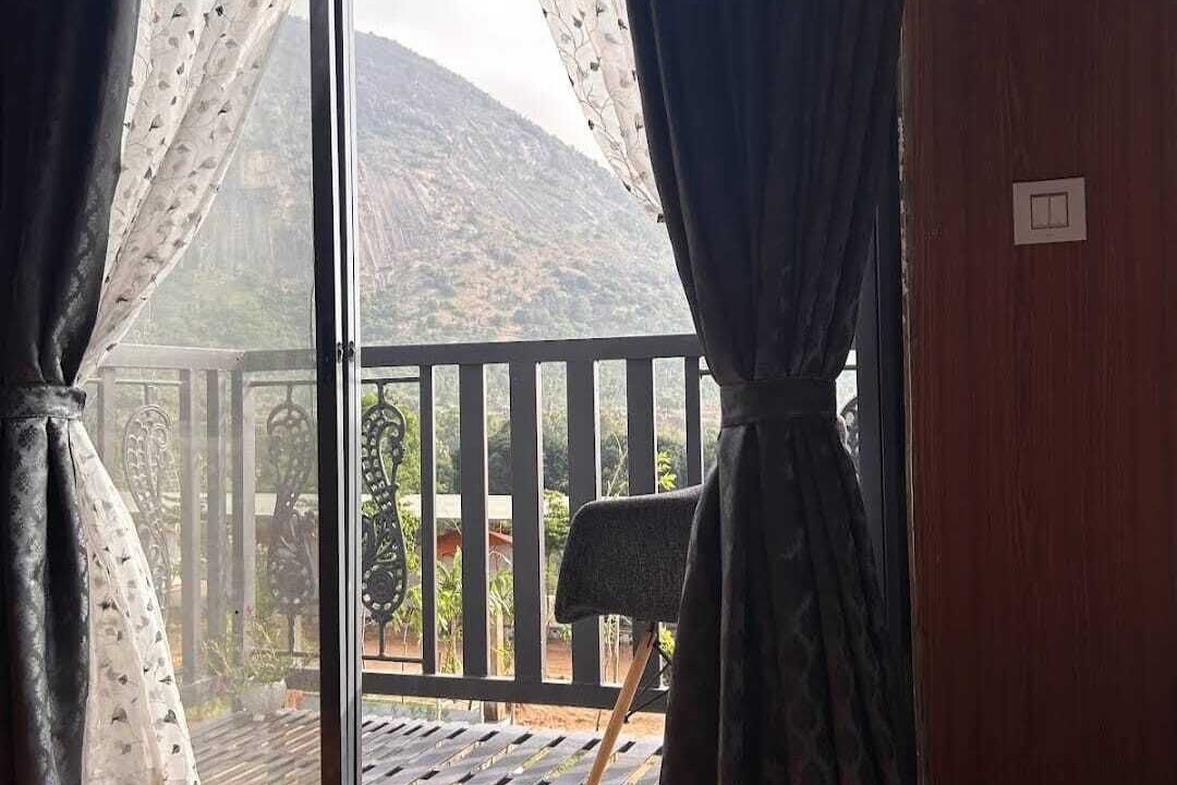 Nandi Hills Hotel | STONE HILLS