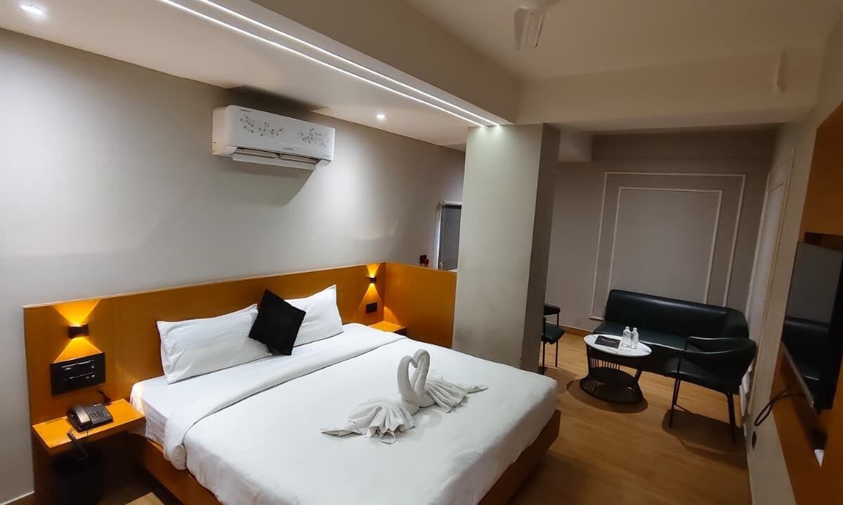 Sualkuchi Hotel | Hashtag Inn
