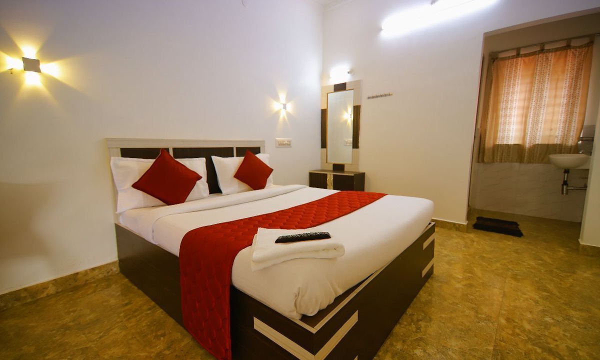 Yercaud Hotel | BLUEBELL HOLIDAY INN