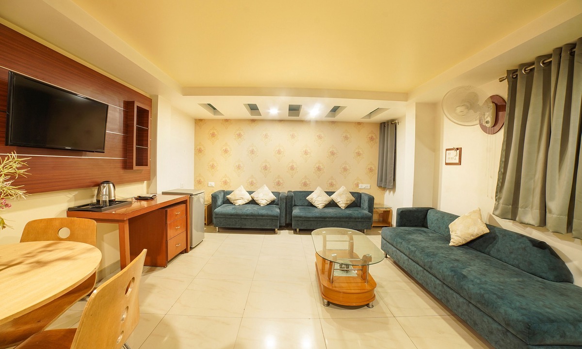 Maharana Pratap Nagar Hotel | Fabhotel Pleasure Inn