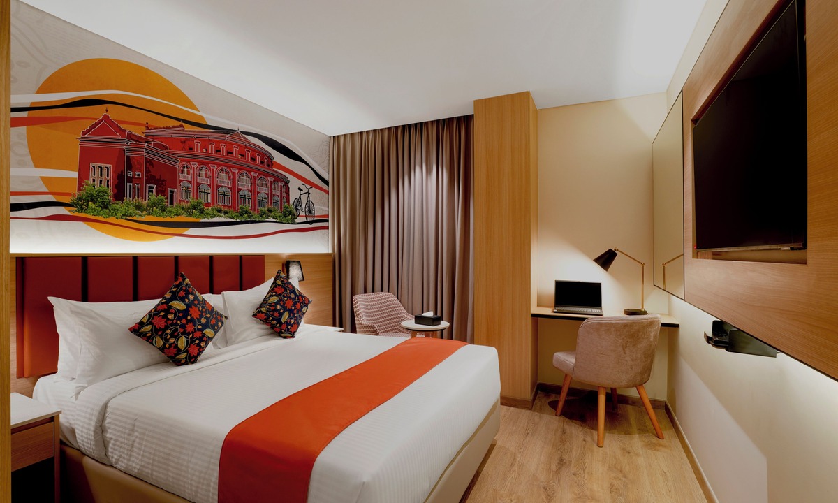 Koramangala Hotel | TGI Oberon