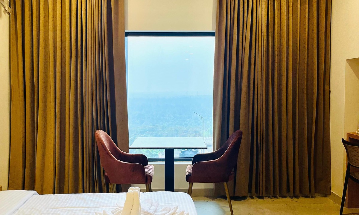 Manipal Hotel | Richmond Inn and Suites