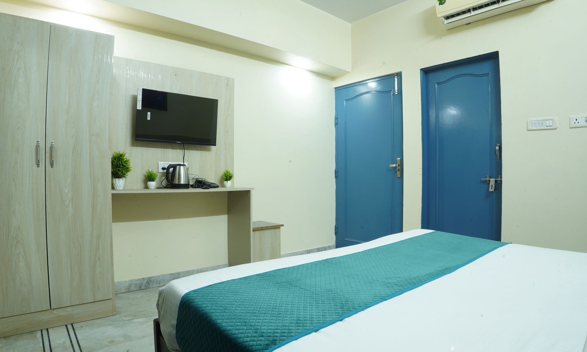 Malviya Nagar Hotel | Hotel Silver Stay