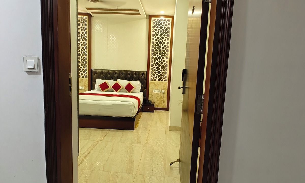 Dariyaganj Hotel | Hotel Ishaan Residency MGM CLUB