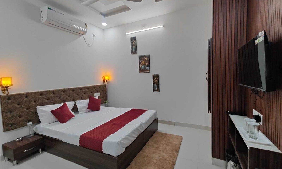 Sojat Hotel | Hotel Rishi Excellency
