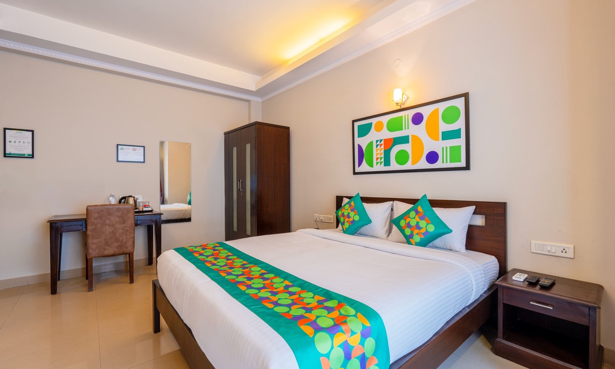 Koramangala Hotel | Treebo Ivory White Inn