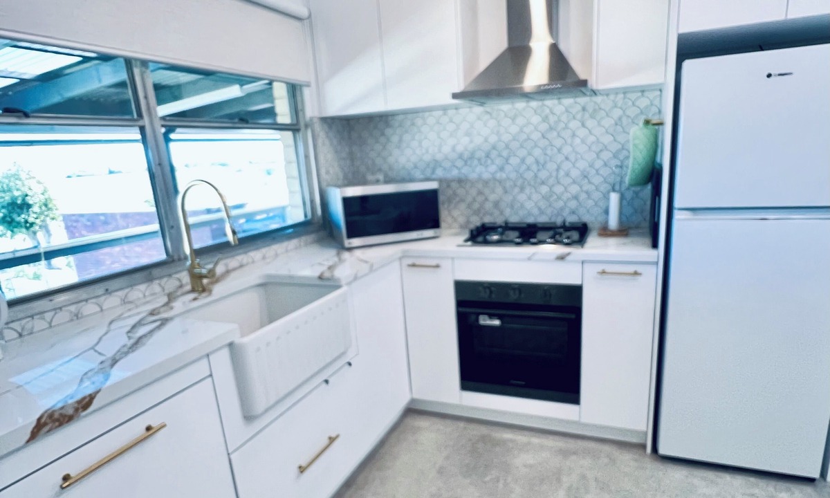 Jacana House | Home with a view 15 minutes from the airport!