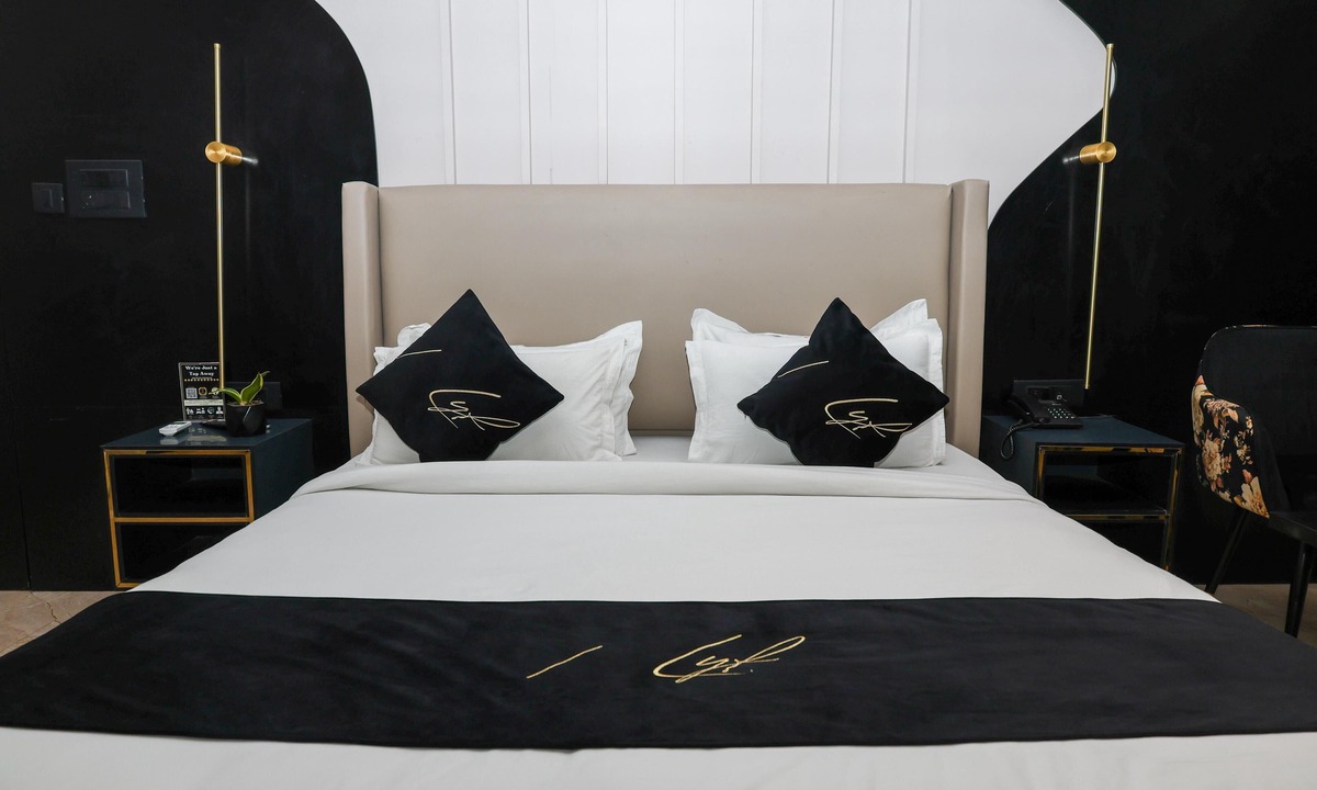 Noida Hotel | Aquila Grand Suites