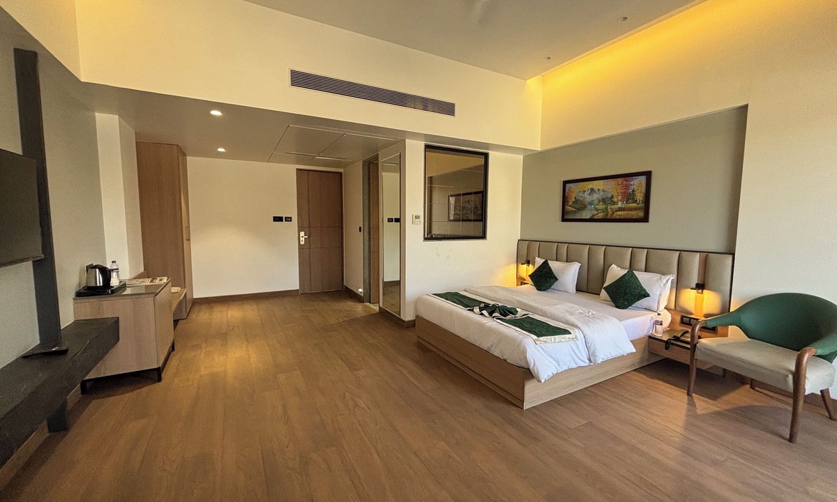 Vasai Hotel | HOTEL RED CARPET