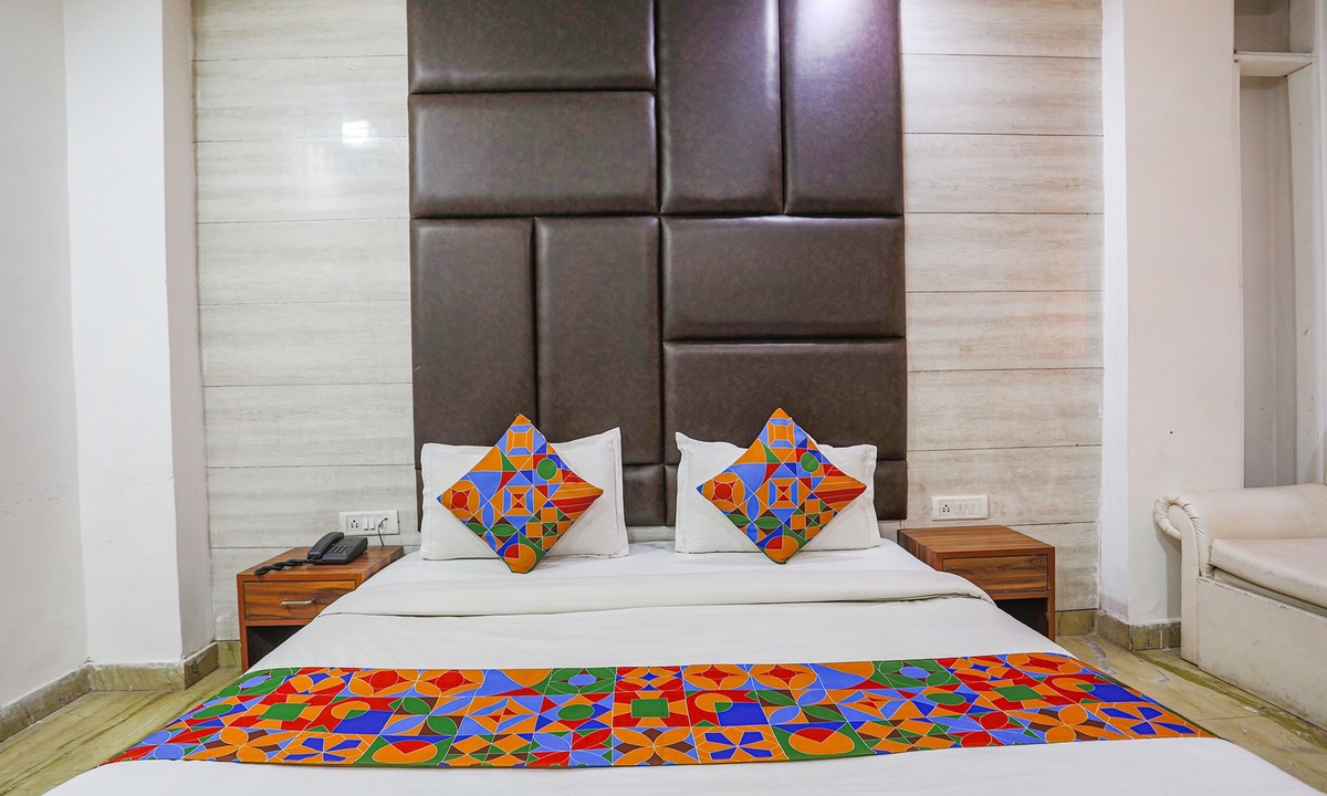 Karol Bagh Hotel | Fabhotel Spb 87