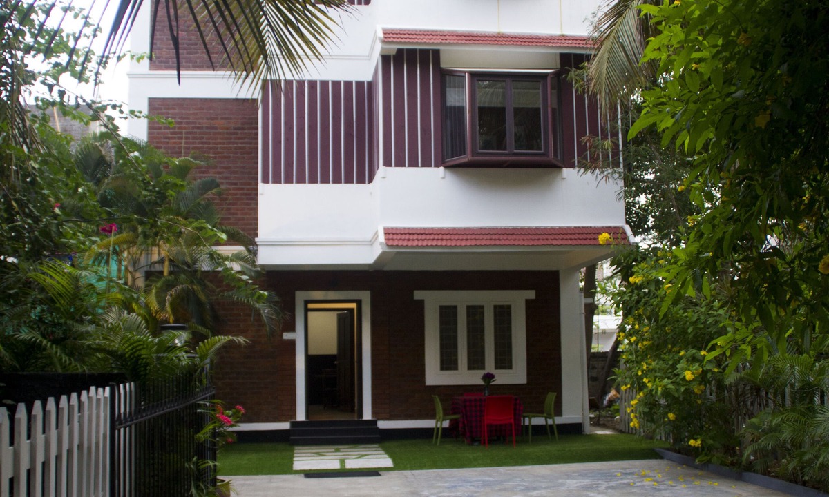 Sadras Hotel | BRICK CASTLE