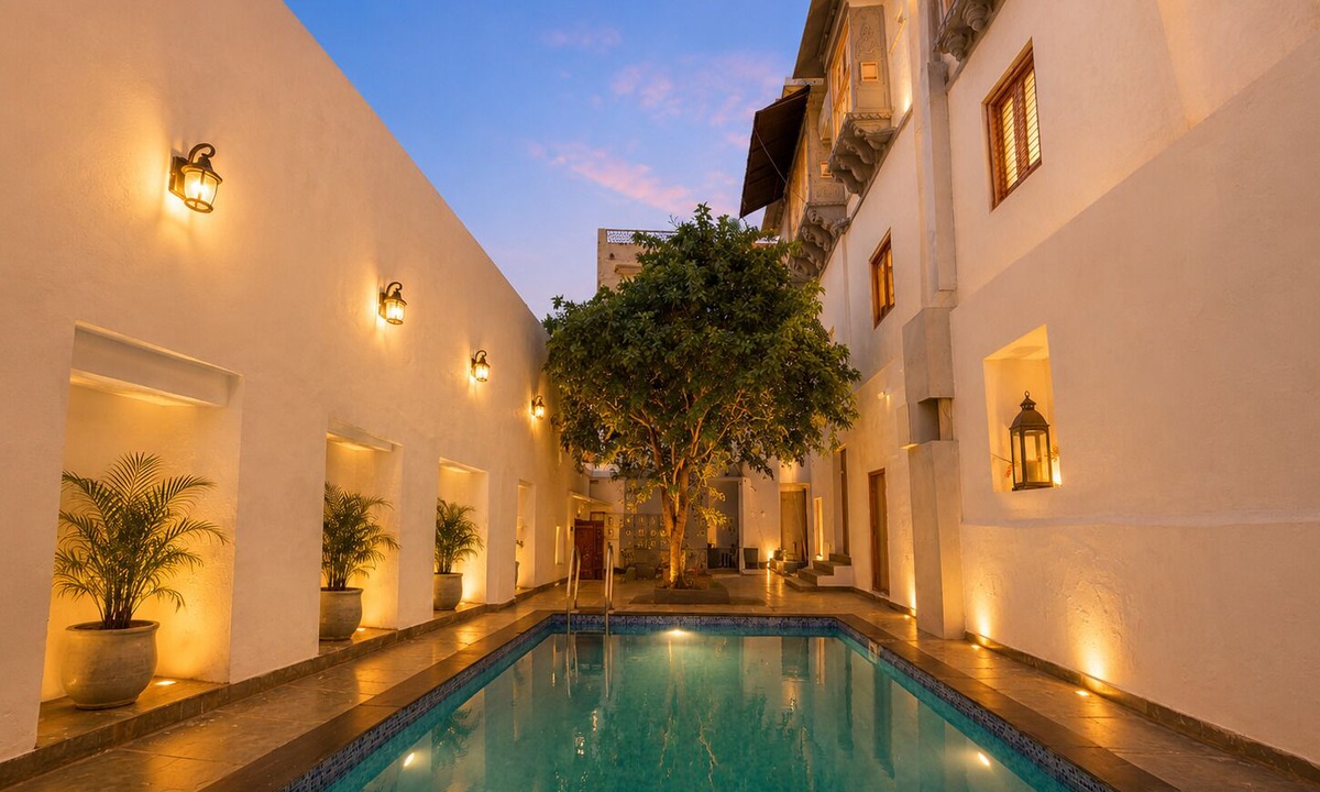 Lake Swaroop Sagar Hotel | Amoraya — A Lake View Heritage Haveli (Old City Udaipur)