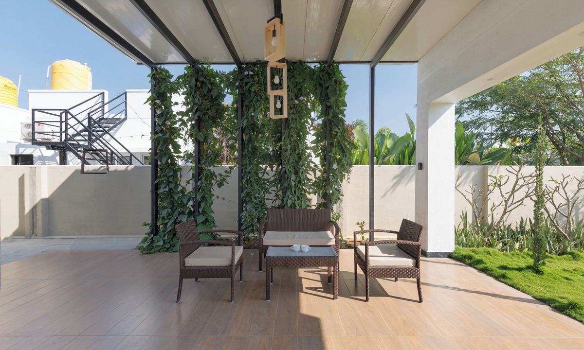 Hosur Apartment | Azure Lumina by Stayjade3bhkpool Garden1hr HSR