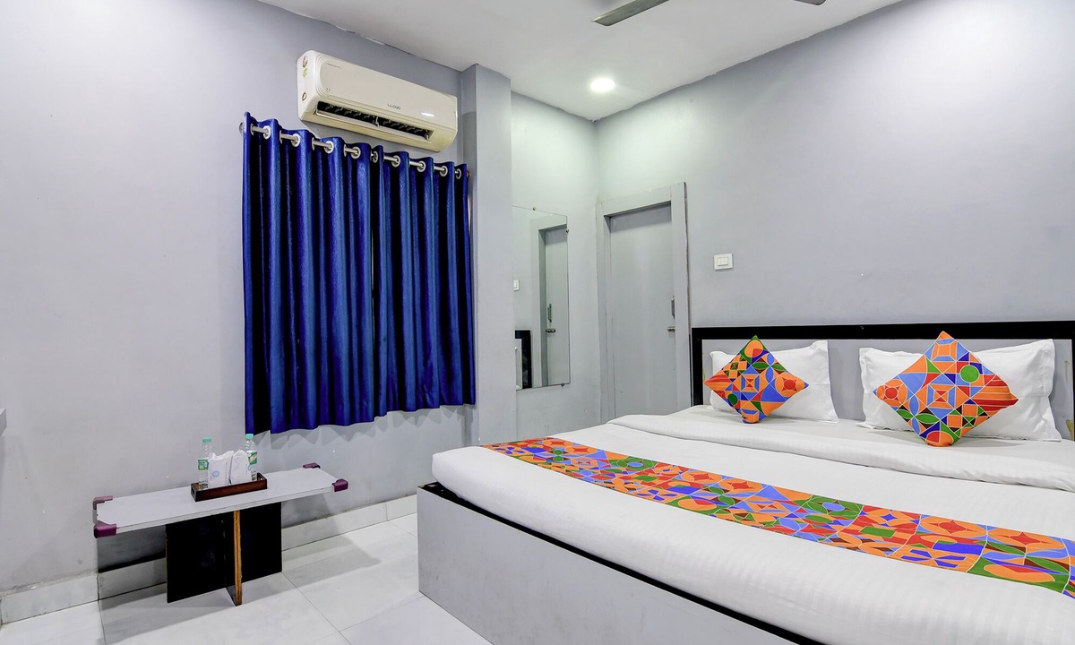 Kolkata Hotel | FabHotel Airport View - Nr. Kolkata Airport